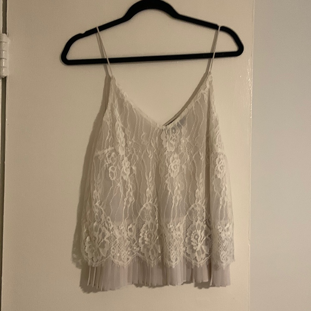 Lacey White Tank Top—Fabrik— Medium